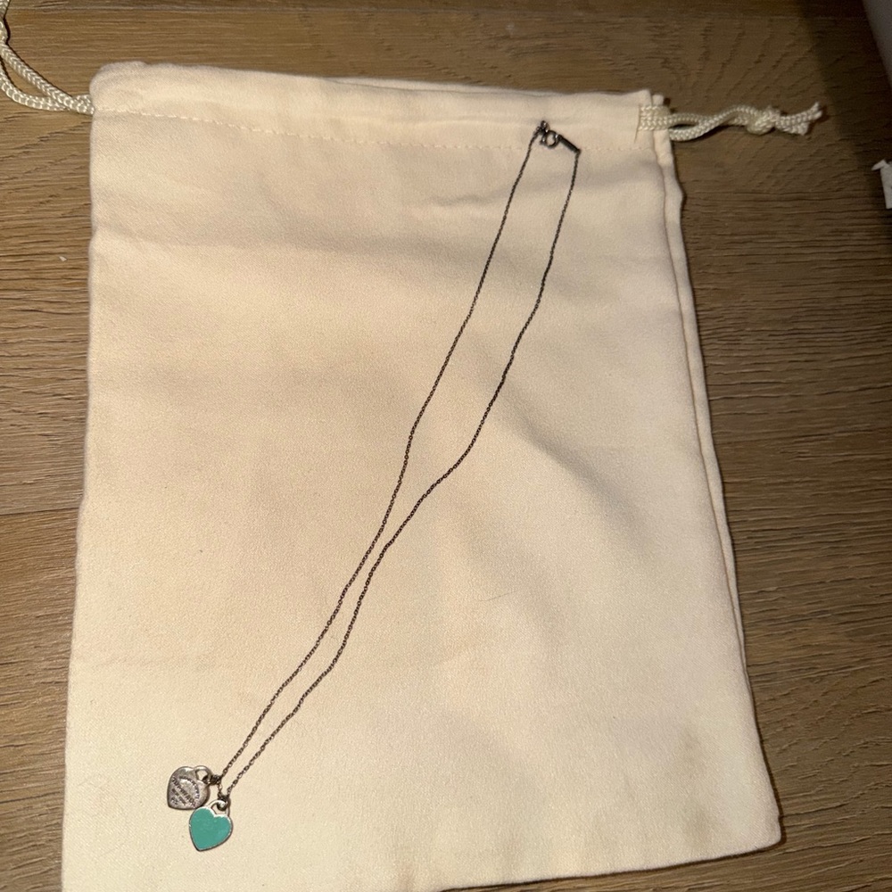 Silver Necklace with Heart Pendant Tiffanys